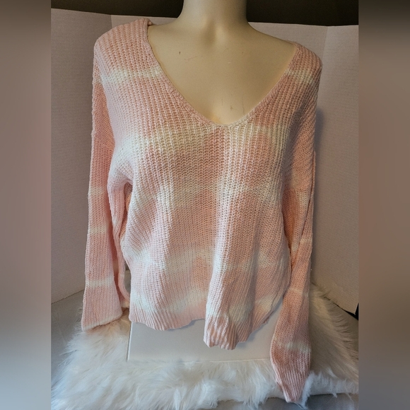 NEW Freshman Sweater Size Large - Picture 2 of 6